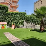 Appartamento Incantevole Con Parcheggio E Giardino